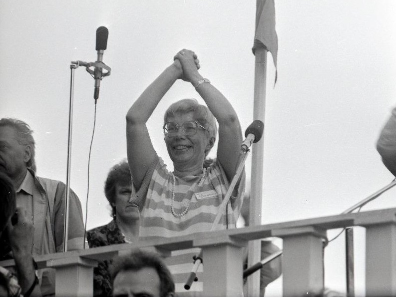 Marju Lauristin at a Rahvarinne (Popular Front of Estonia) gathering at the Tallinn Song Festival Grounds in June 1988. Photo: Urmas Koemets